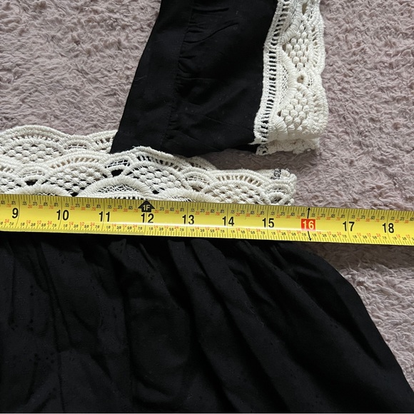 NWT Band of the Free Embroidered Lace Square Neck Blouse Women’s Size XS - Picture 5 of 5